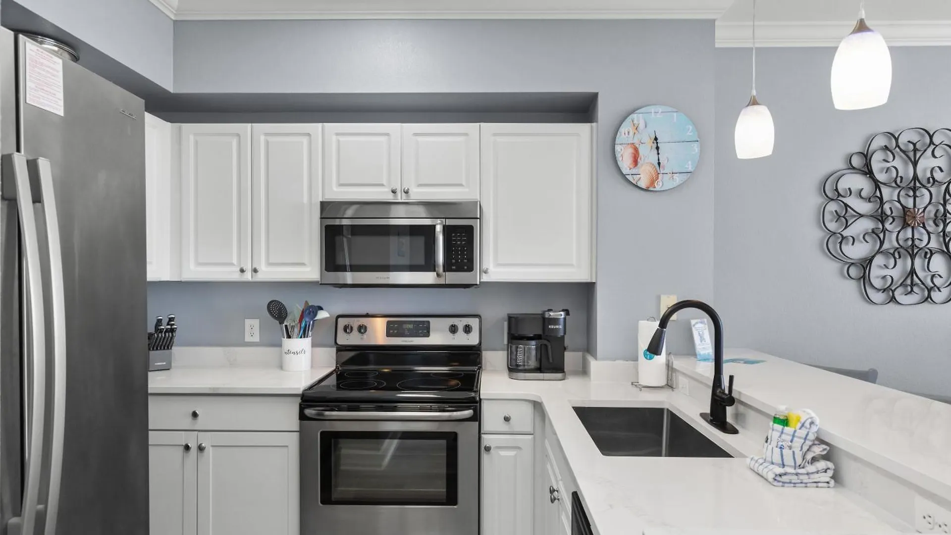 Дом отдыха Tidewater Escape: 1Br/2Ba Beachfront Condo, Sleeps 6, Gulf Views & Comfort! Панама-Сити